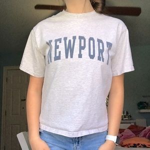 Brandy Melville Newport cropped tee